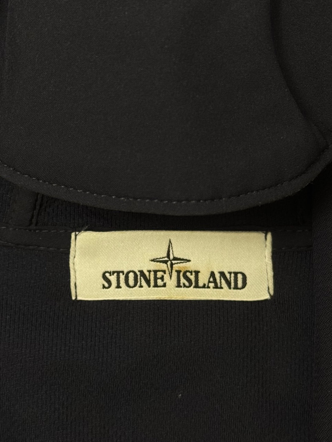Stone Island Light Soft Shell-R e.dye Technology