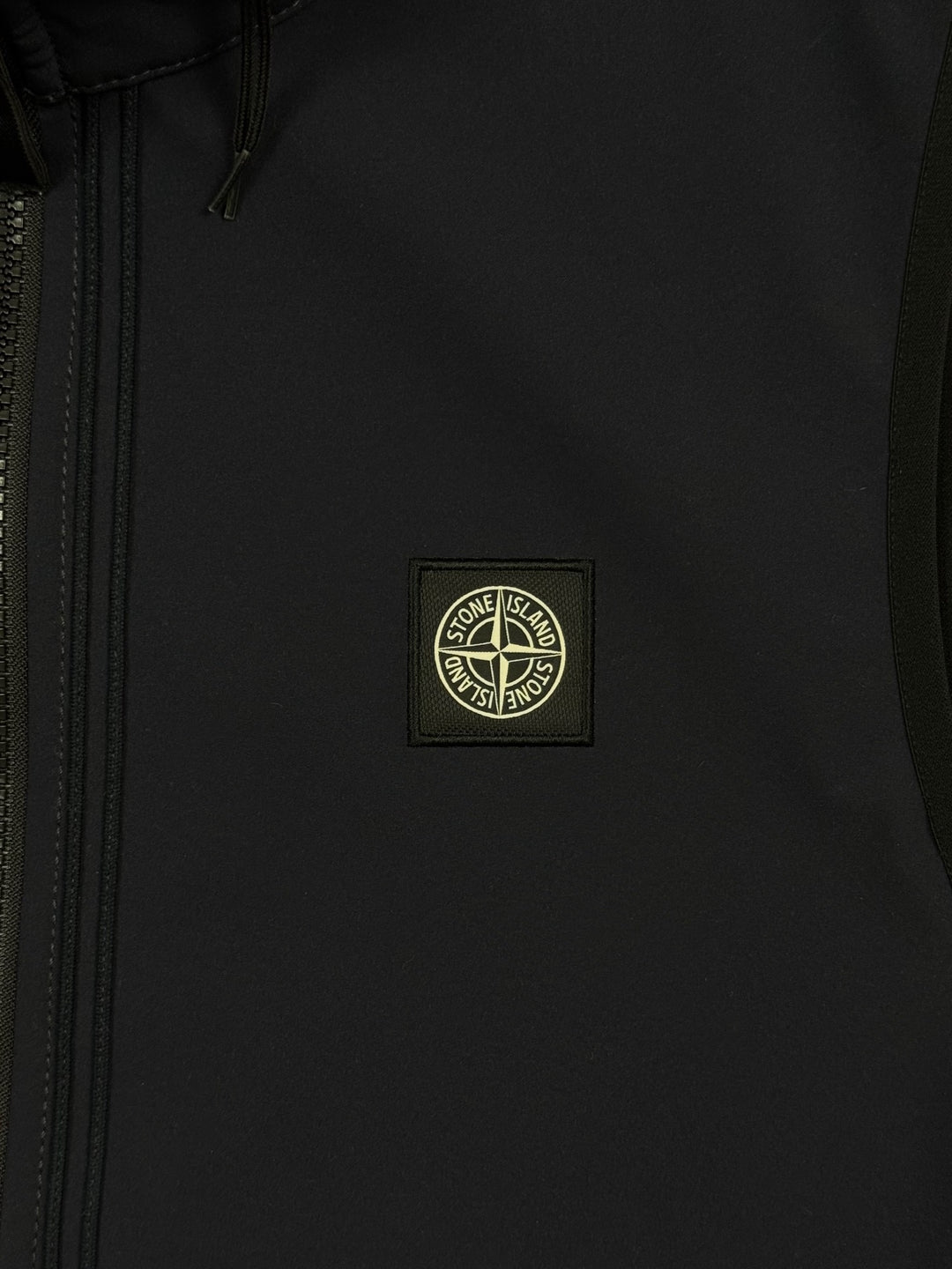 Stone Island Light Soft Shell-R e.dye Technology