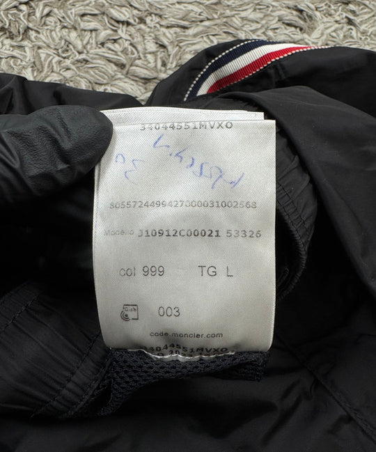 Moncler costume
