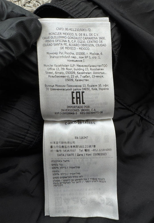 Moncler costume