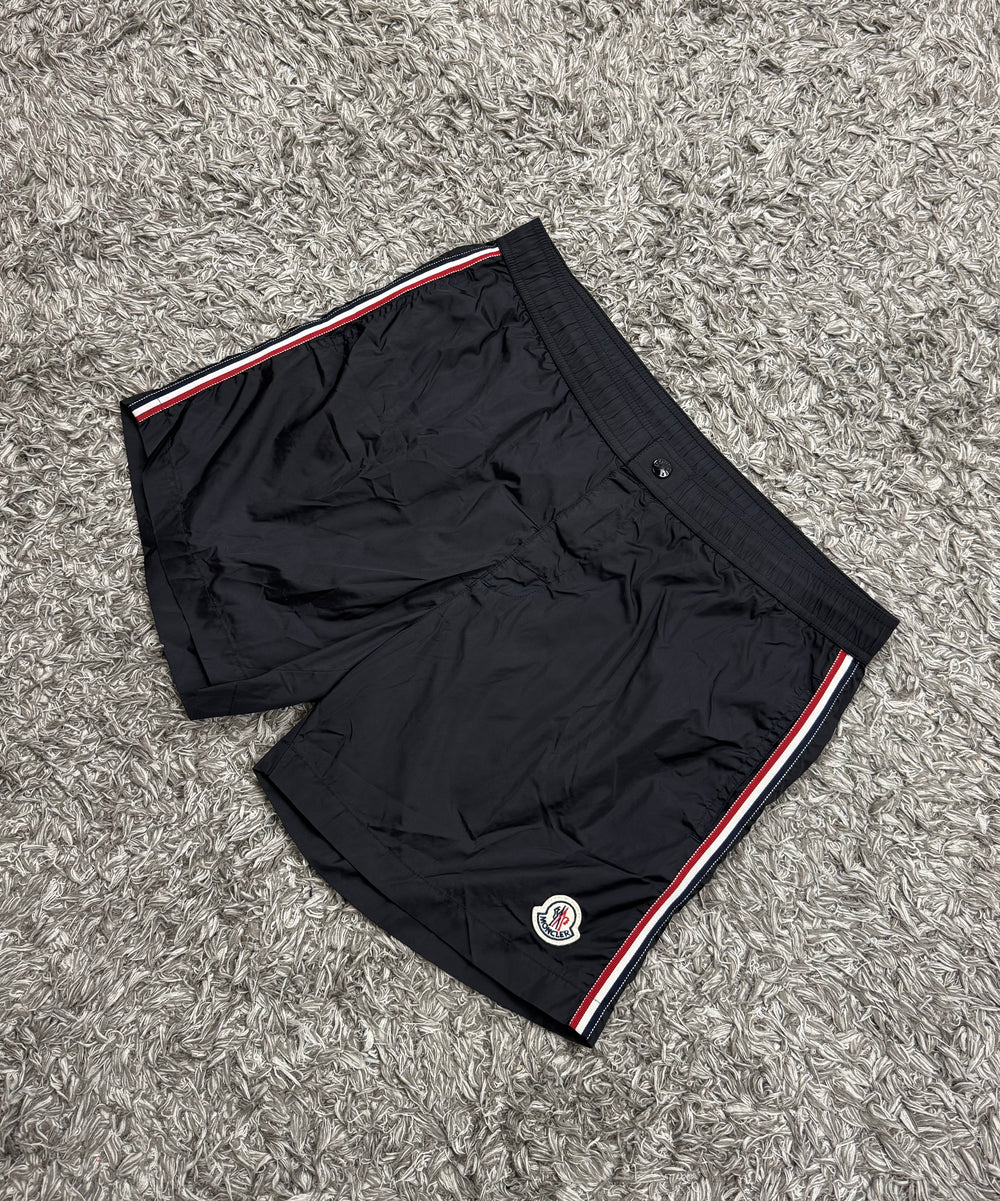 Moncler costume
